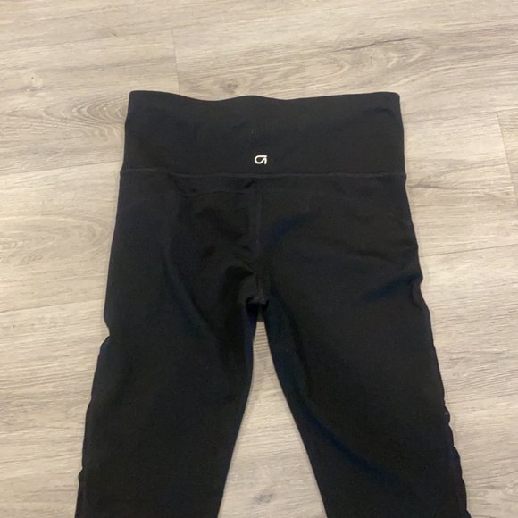 BUNDLE 4 for $30 Gap high waisted Capri pants size medium - Picture 6 of 9